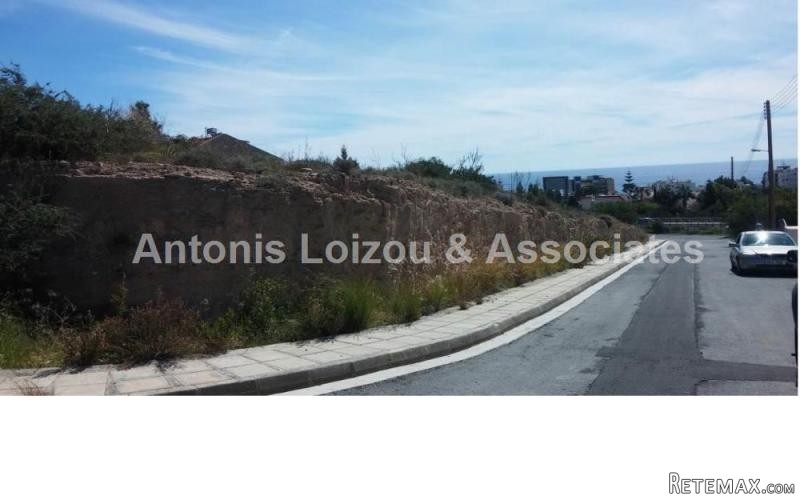Residential Plot in Agios Tychonas.. - 2