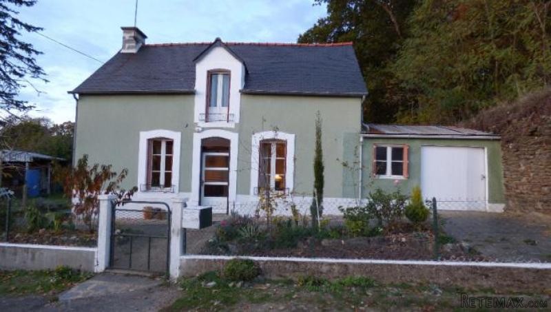 Neat Detached House in Brittany - 2