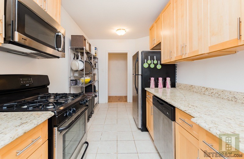 1 bedroom Apartment For Sale: 811.. - 2