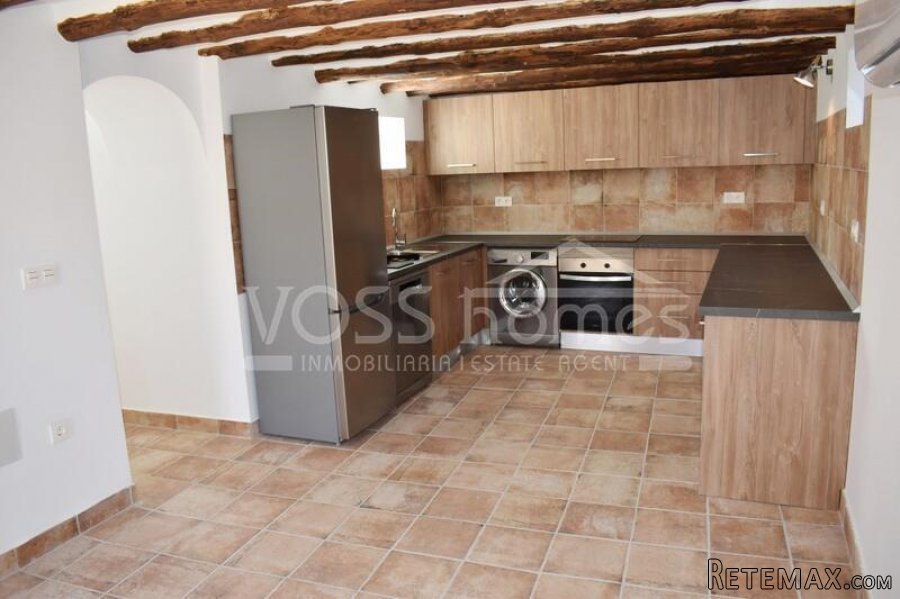 EXCLUSIVE LISTING TO VOSS HOMES - A very attractive.. - 3