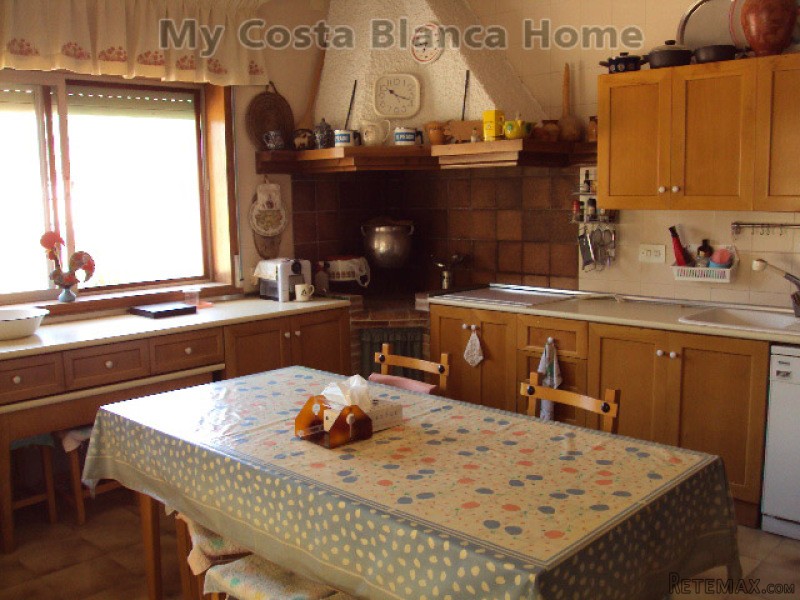 Large 5 Bed Villa In Santomera.. - 2