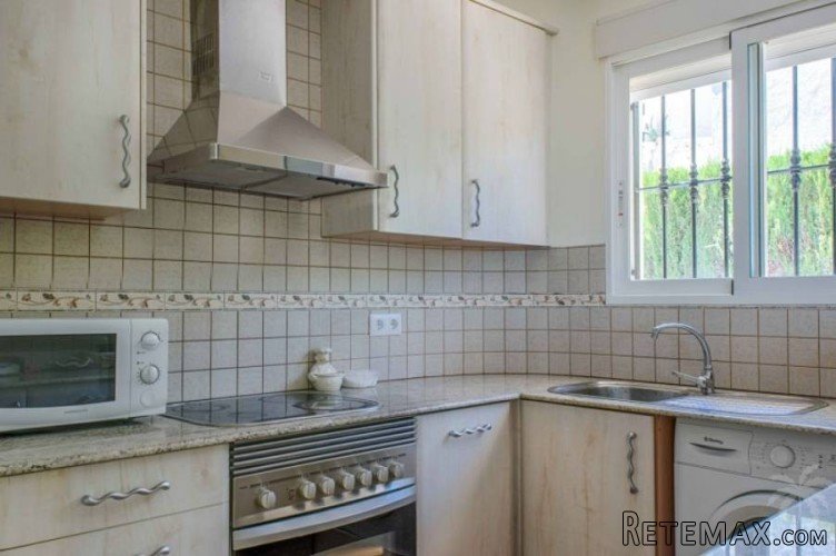 This two-storey semi-detached house with private pool is.. - 5