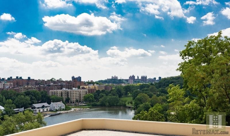 1 bedroom Apartment For Sale: 2500..