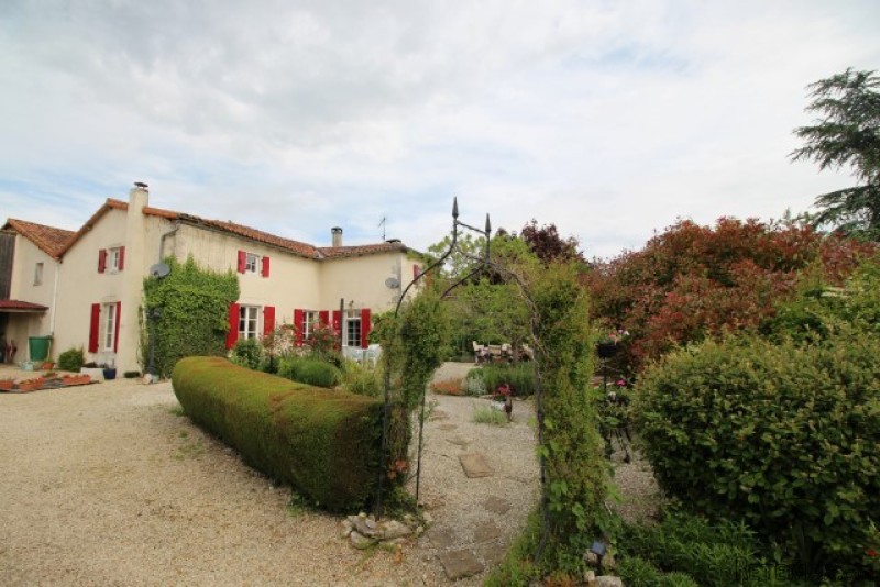 Lovely Three Bedroom Country House