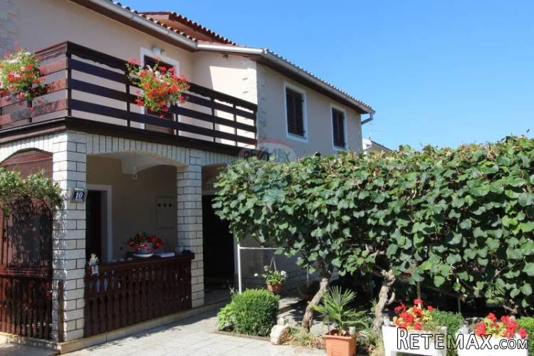 POREČ, APARTMANSKA KUĆA 1 KM OD MORA - 3