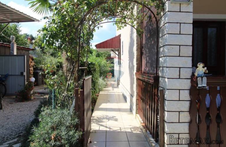 POREČ, APARTMANSKA KUĆA 1 KM OD MORA - 4