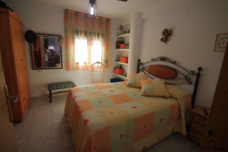 2 Bedrooms Apartment For Sale - 2