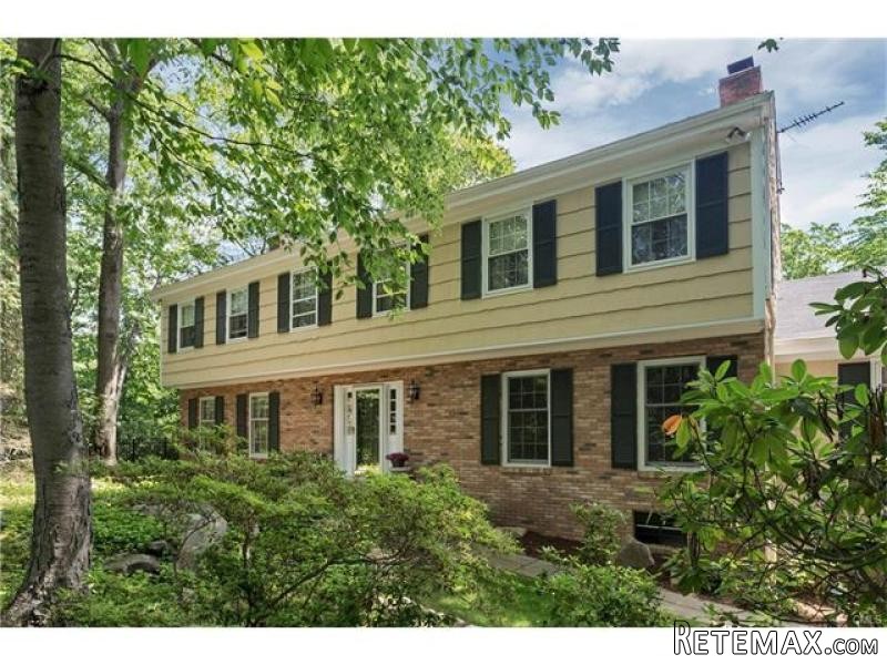 5 bedroom House For Sale: 31 HORSESHOE..