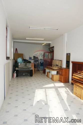 Istra, širi centar Pula, kuća sa dva stana - 4