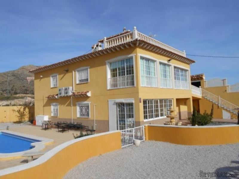 3 separate homes ..perfect business..