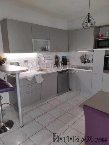 APARTMAN/STAN OMIŠALJ