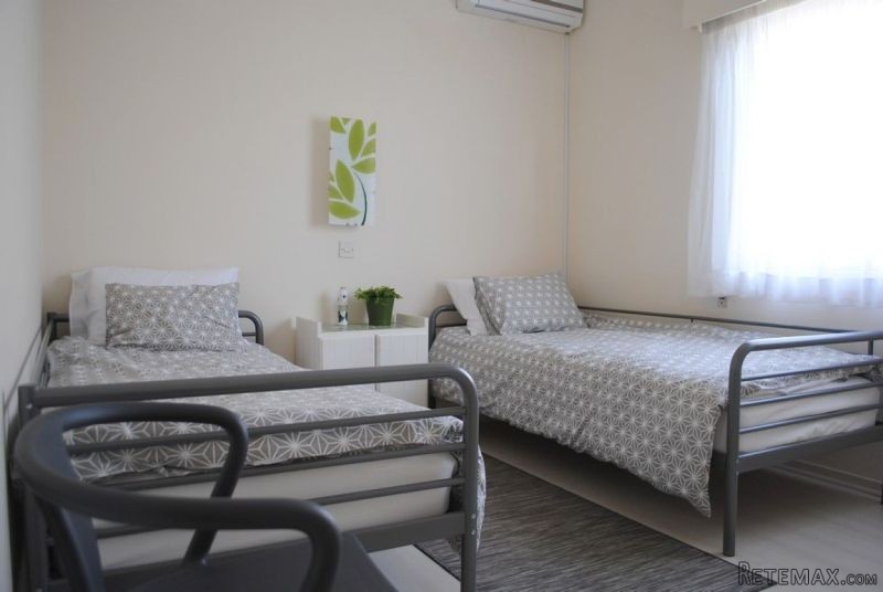 SPACIOUS 2 bedroom, fully renovated.. - 2