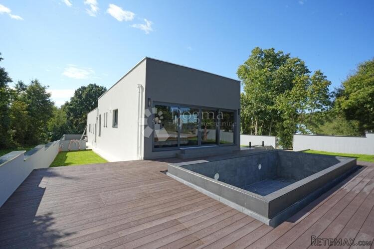 MODERNA VILLA OKRUŽENA ZELENILOM - BARBAN - 2
