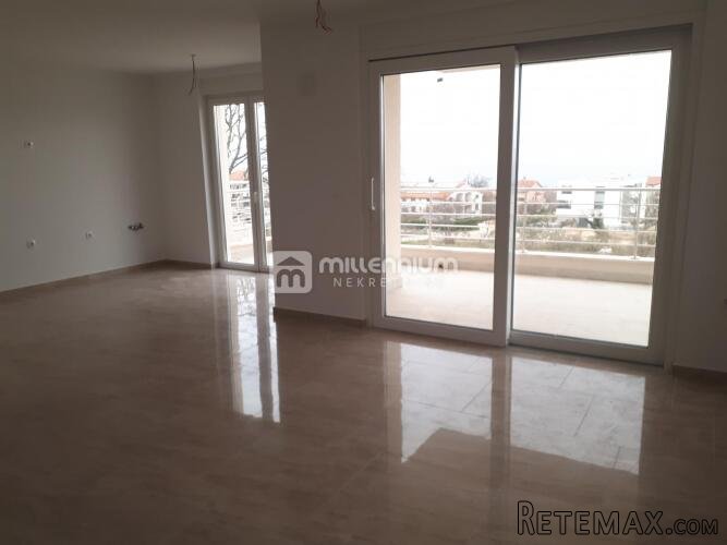 Otok Krk, Njivice, 71.30m2, 2s+db, terasa, parking