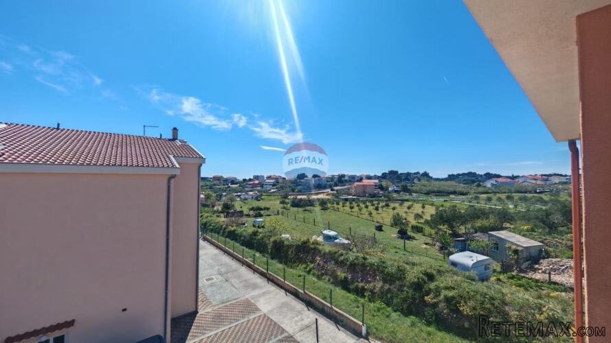 Rab, Banjol- dvoetažni stan u novogradnji - 2