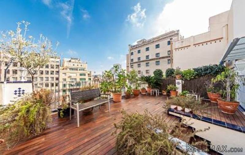 Rambla de Catalunya: Penthouse..