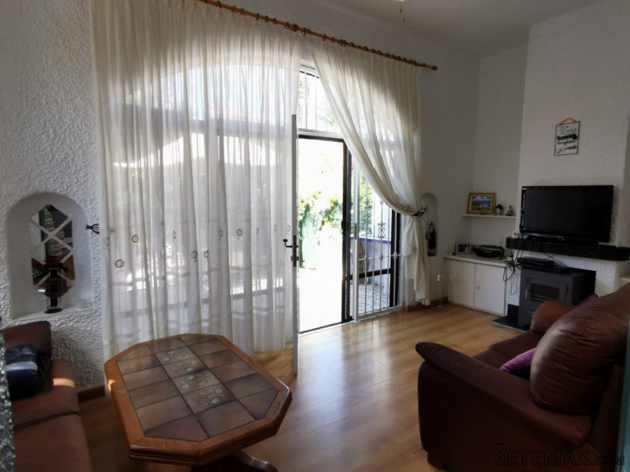 One-storey Mediterranean style house for sale with garden.. - 4