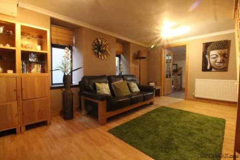3 bedroom, Barn Conversion house for..