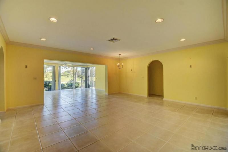 10 Fairway Dr, Boynton Beach, FL -.. - 2