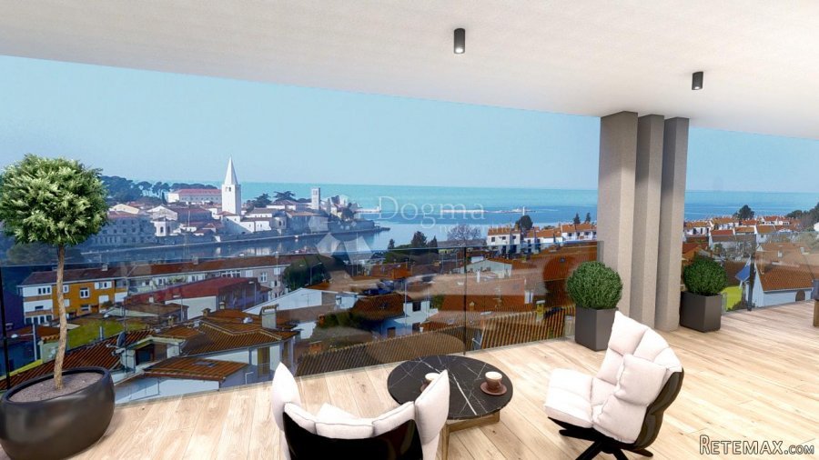 EKSLUZIVAN PENTHOUSE SA GARAŽOM I POGLEDOM NA MORE I GRAD -s