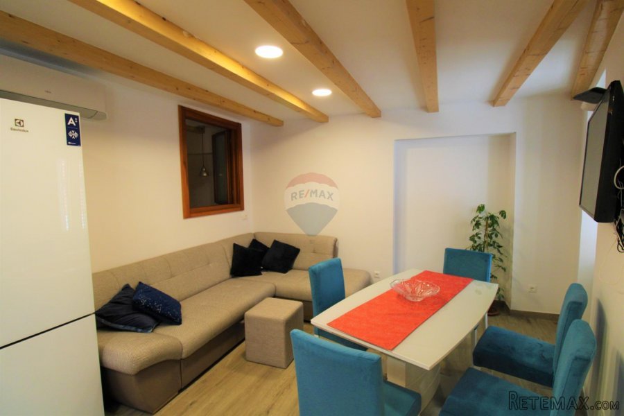 Rovinj,novorenovirani stan na top lokaciji u Careri,60m2,1.k - 2