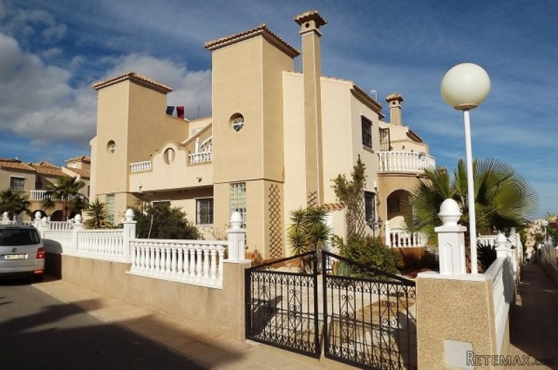 3 Bedrooms - Townhouse - Alicante - For..