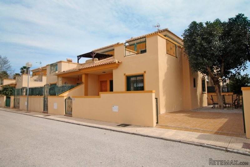 3 Bedrooms - Townhouse - Alicante - For..