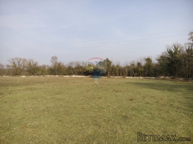 ISTRA, KRNICA GRAĐEVINSKO ZEMLJIŠTE S GRAĐEVINSKOM DOZVOLOM - 2