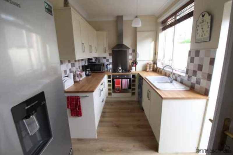 2 bedroom, End Of Terrace House house..