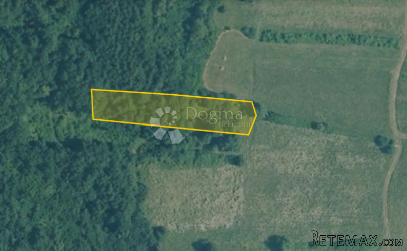 Poljoprivredno zemljište 2020m2 10800e - PRILIKA