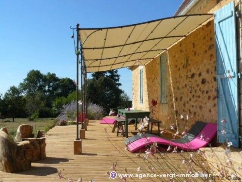Stone House Set On 16 Hectares Of Land.. - 2