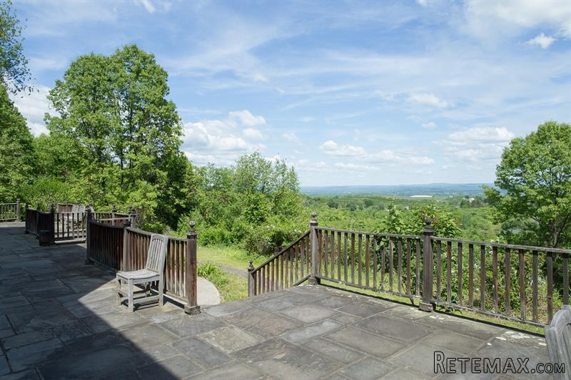 4 bedroom House For Sale: 420 Milton.. - 2