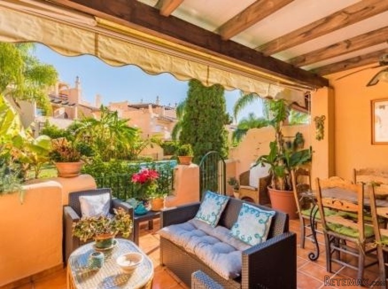 Outstanding townhouse in the area of.. - 2