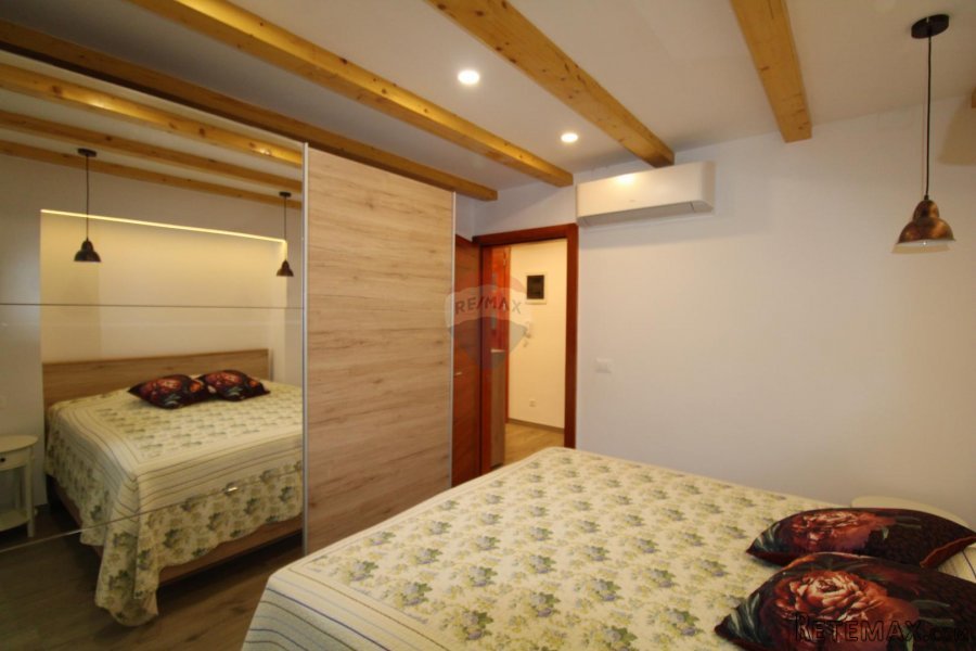 Rovinj,novorenovirani stan na top lokaciji u Careri,60m2,1.k - 8