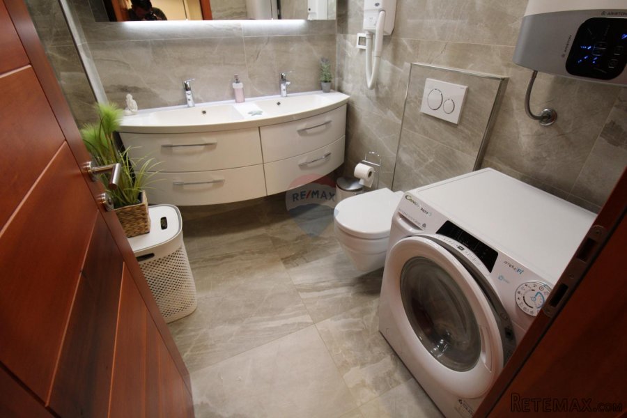 Rovinj,novorenovirani stan na top lokaciji u Careri,60m2,1.k - 10