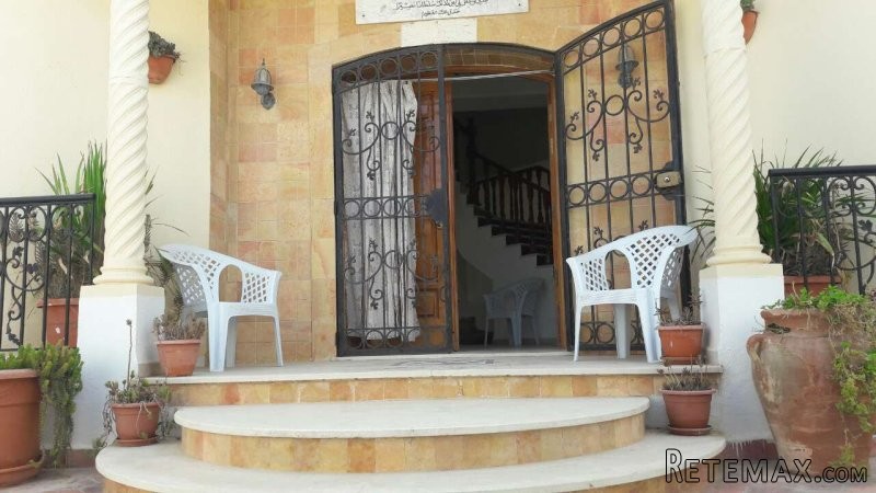 Villa sur deux niveaux a Bohssina