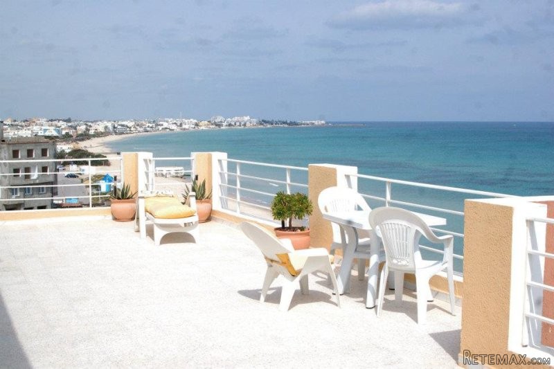 Penthouse en bord de mer a vendre a..