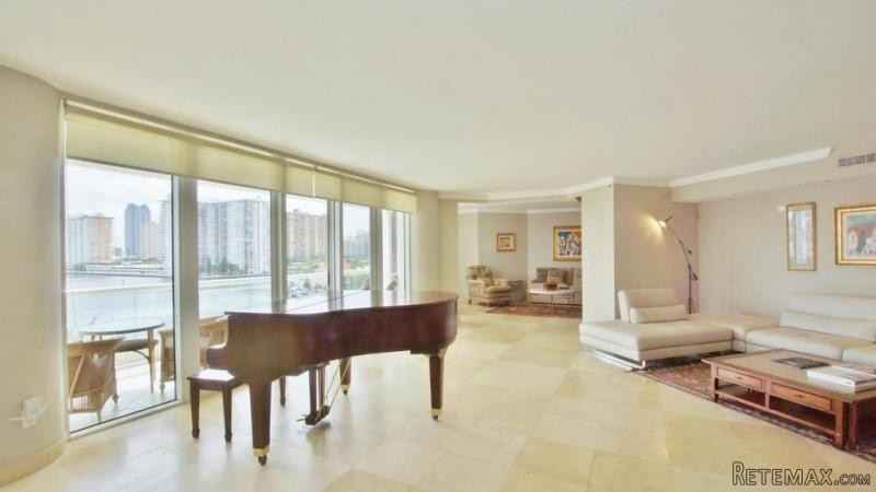 2600 Island Blvd #506, Aventura, FL -..