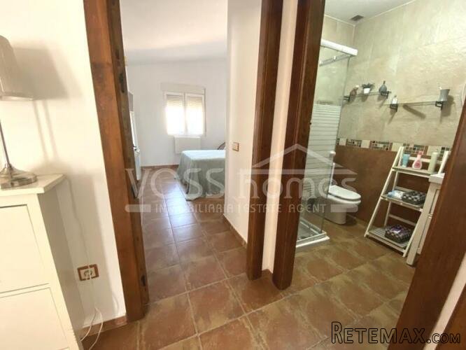 A Lovely & spacious 192m2, recently renovated, 4 bed, 2.. - 16