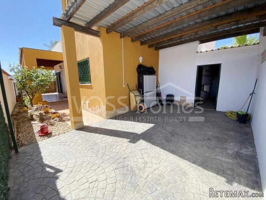 NEW & EXCLUSIVE LISTING FOR VOSS HOMES - A modern, homely.. - 17