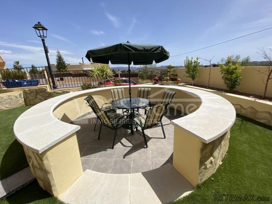NEW & EXCLUSIVE TO VOSS HOMES - A beautifully and totally.. - 8