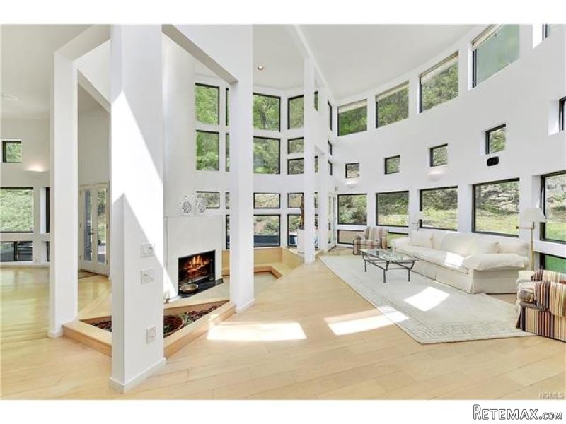 4 bedroom House For Sale: 128 Kitchawan..