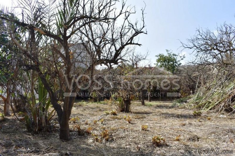 A 3 bedroom, 1 bathroom village house of 98m2 with garage.. - 19