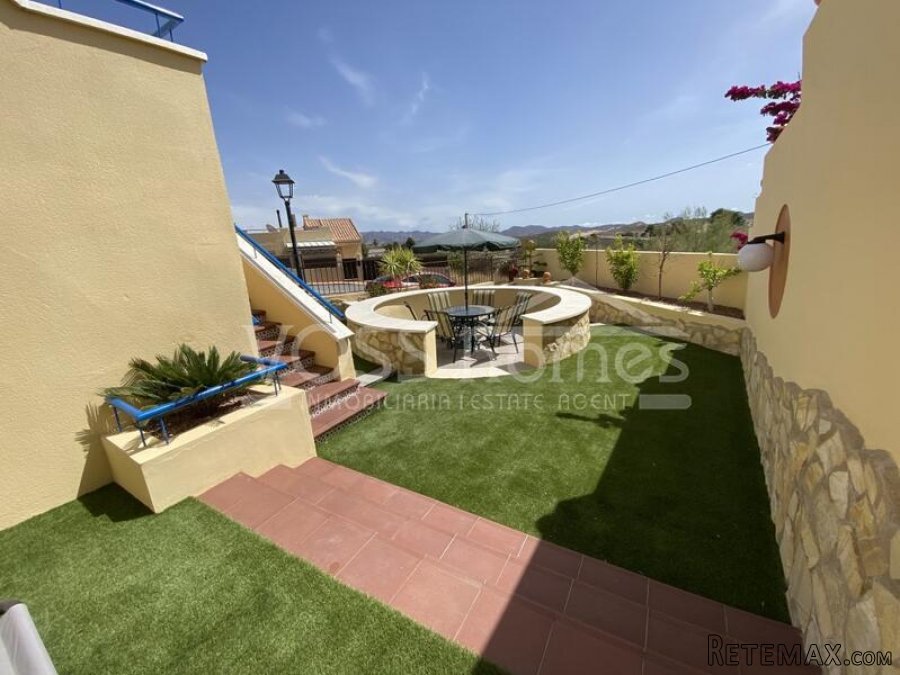 NEW & EXCLUSIVE TO VOSS HOMES - A beautifully and totally.. - 9