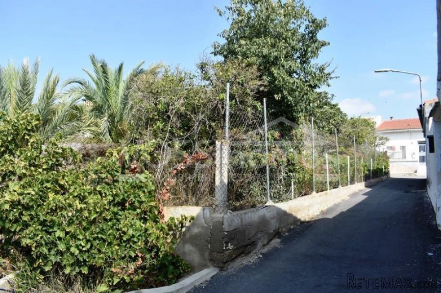 A 3 bedroom, 1 bathroom village house of 98m2 with garage.. - 20
