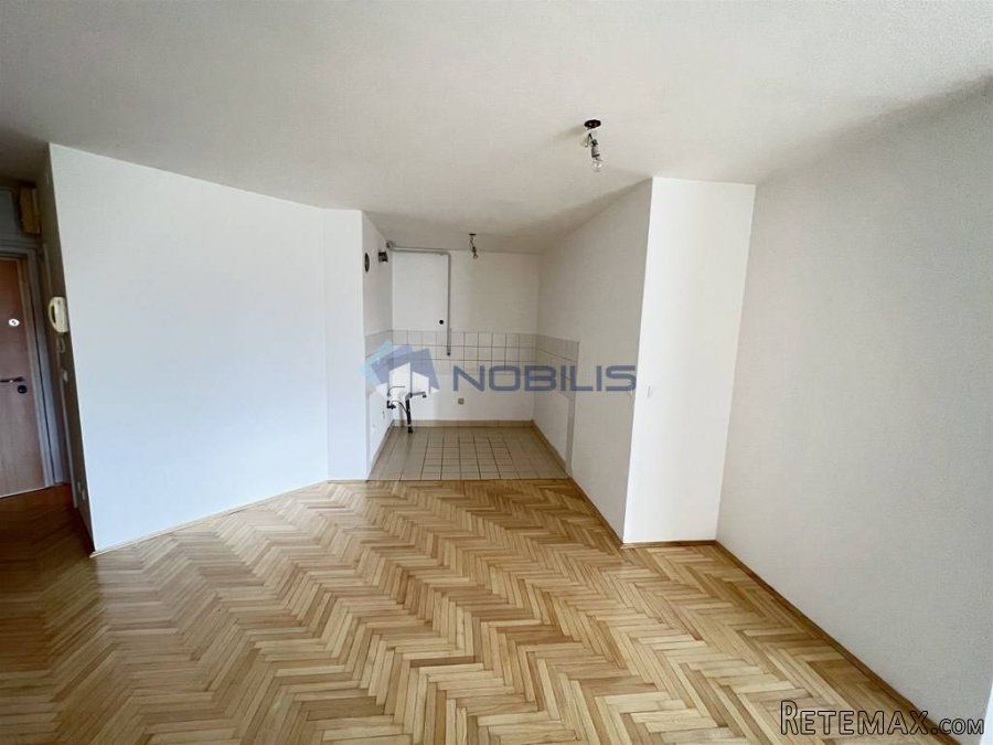 Zagreb, Medveščak, 50m2, 2.kat - 2
