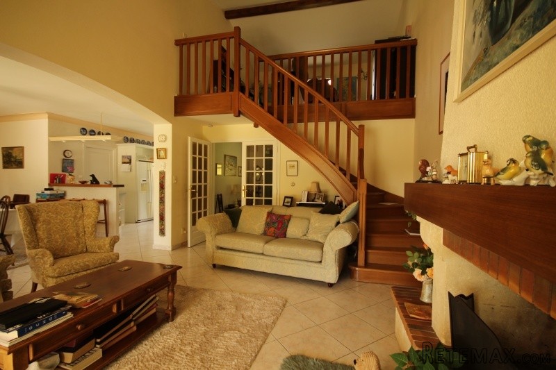 Quality Modern 3 Bed Villa With 1 Bed.. - 2