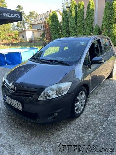 Toyota Auris - 4