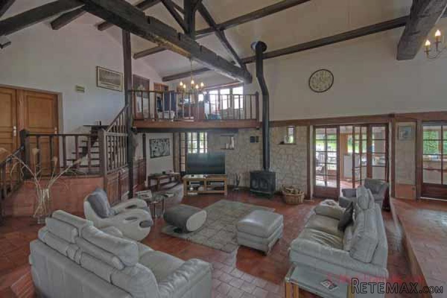 Moncoutant (79) - Beautiful light filled house 4bed/3bath with.. - 5