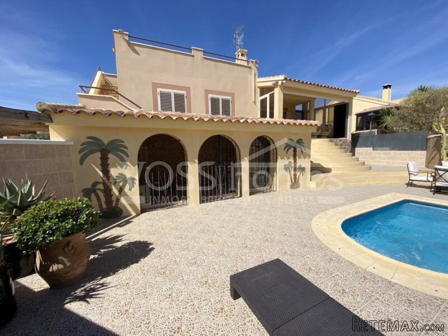 NEW & EXCLUSIVE LISTING TO VOSS HOMES - A stunning.. - 6
